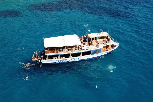 barco mallorca barca samba bahia de palma